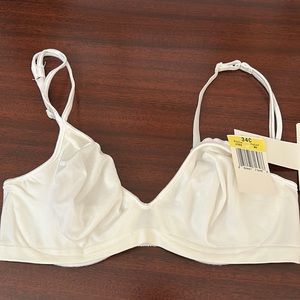 Barely There Bra / NWT